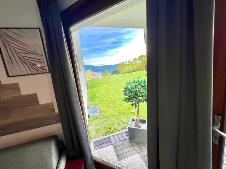 Joli Studio Cosy, Vue Magnifique Et Terrasse Privee เฌราร์แมร์ ภายนอก รูปภาพ